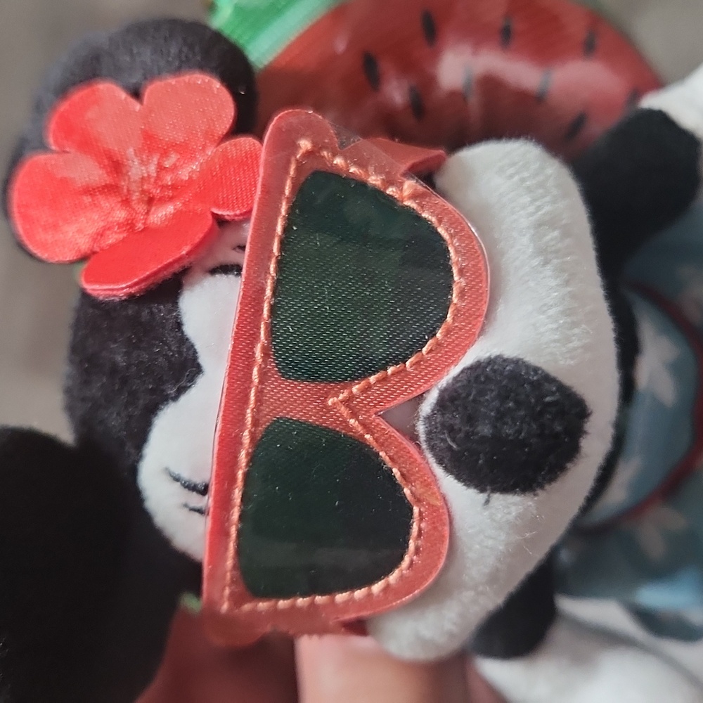 Disney Aulani Minnie Mouse Plush Bag Charm - Picture 4 of 5